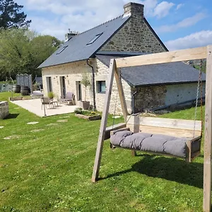  Hébergement de vacances Maison Bretonne à La Campagne, Proche Quimper ,ti Mein Glas